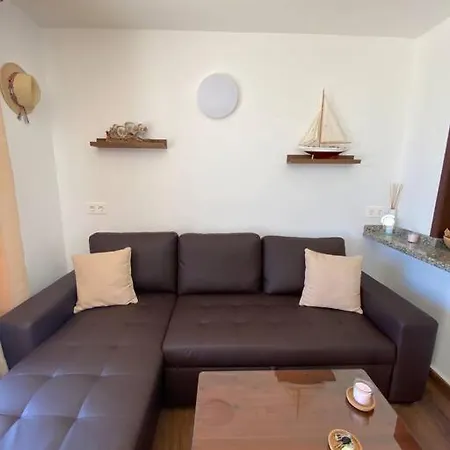 Marinos アパート