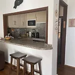 Marinos Tías